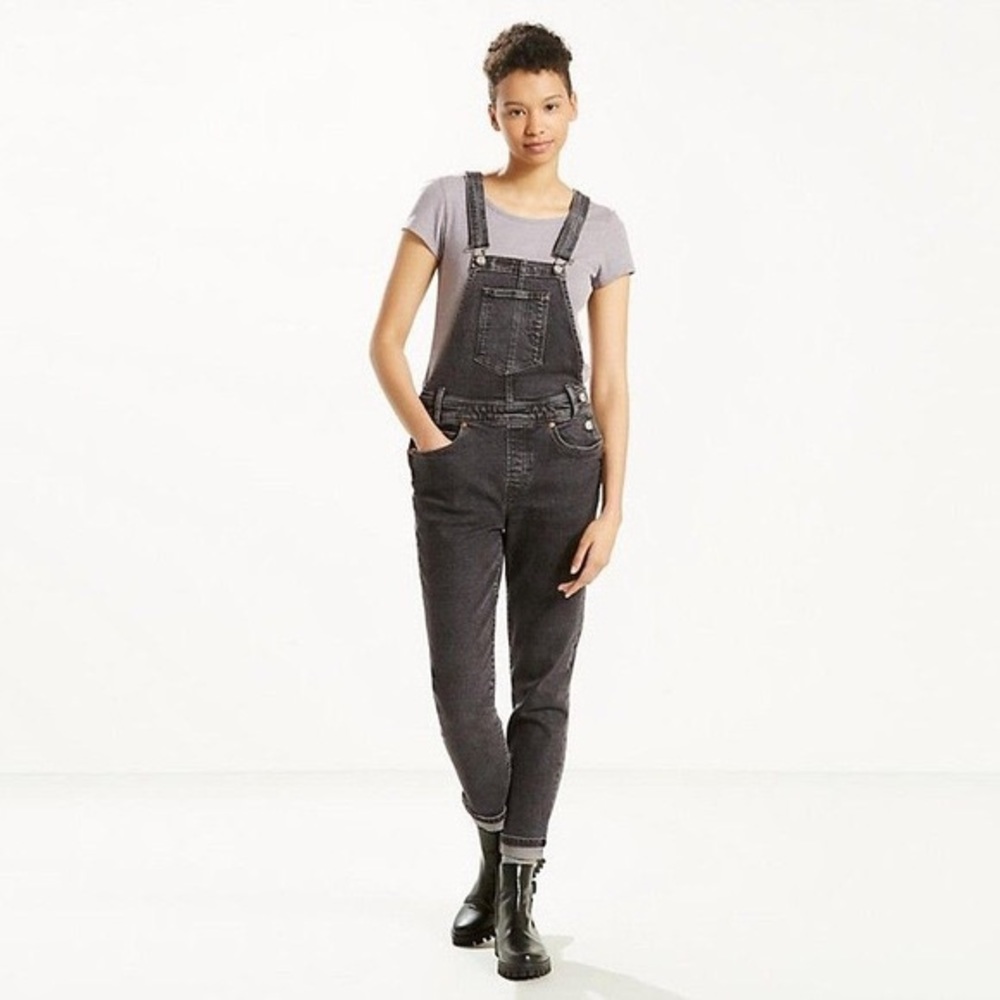 Levi’s Black Skinny Overalls W28 Fitted Street Style Modern Minimal Denim